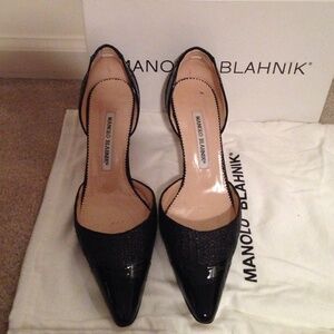 Manolo Blahnik Black Pointed Toe Heels